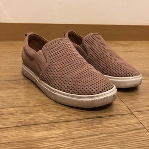 Caslon Eden perforated slip on sneaker pink suede